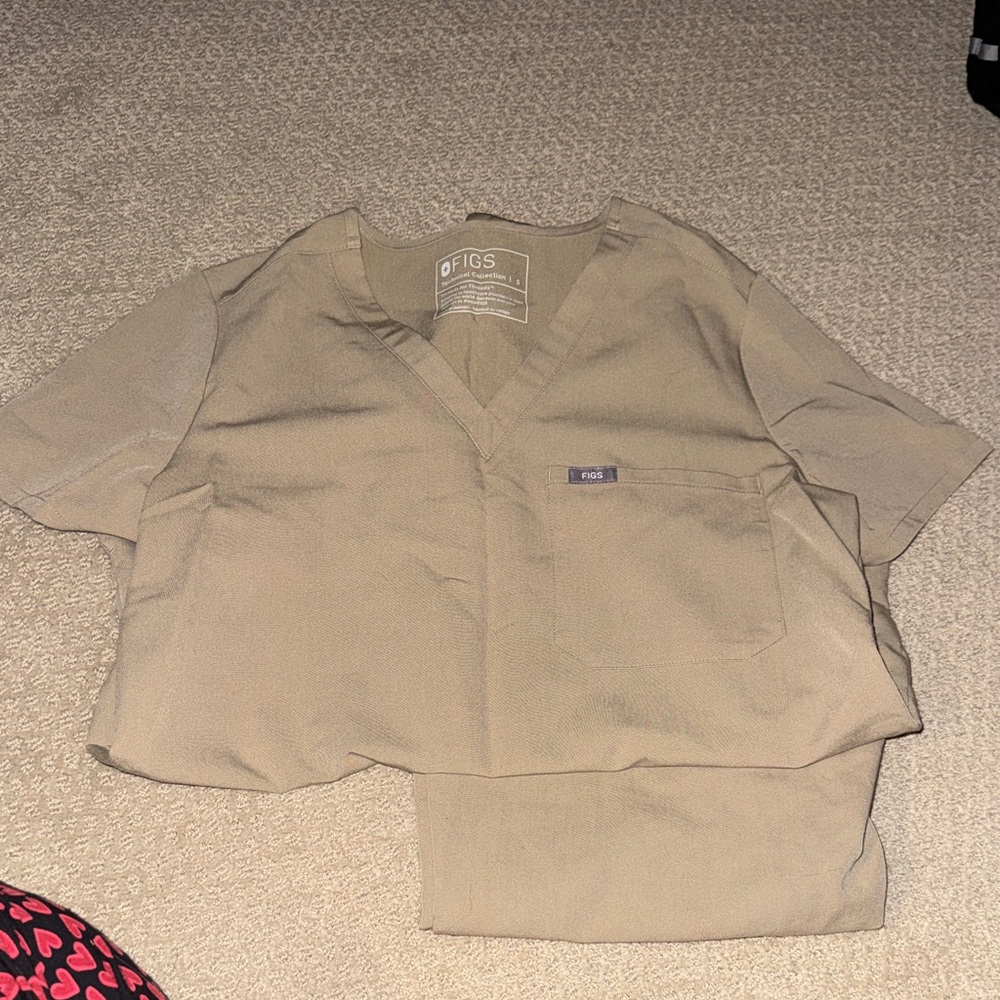 Figs V-Neck Scrub Top and bottoms in Tan